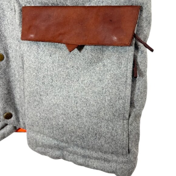 Alps and Meters Alpine Hooded Vest Gray Mens Medium Pre-Loved - Picture 3 of 7